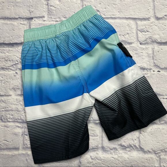 Rip Curl Patterned Board Shorts - Picture 6 of 8